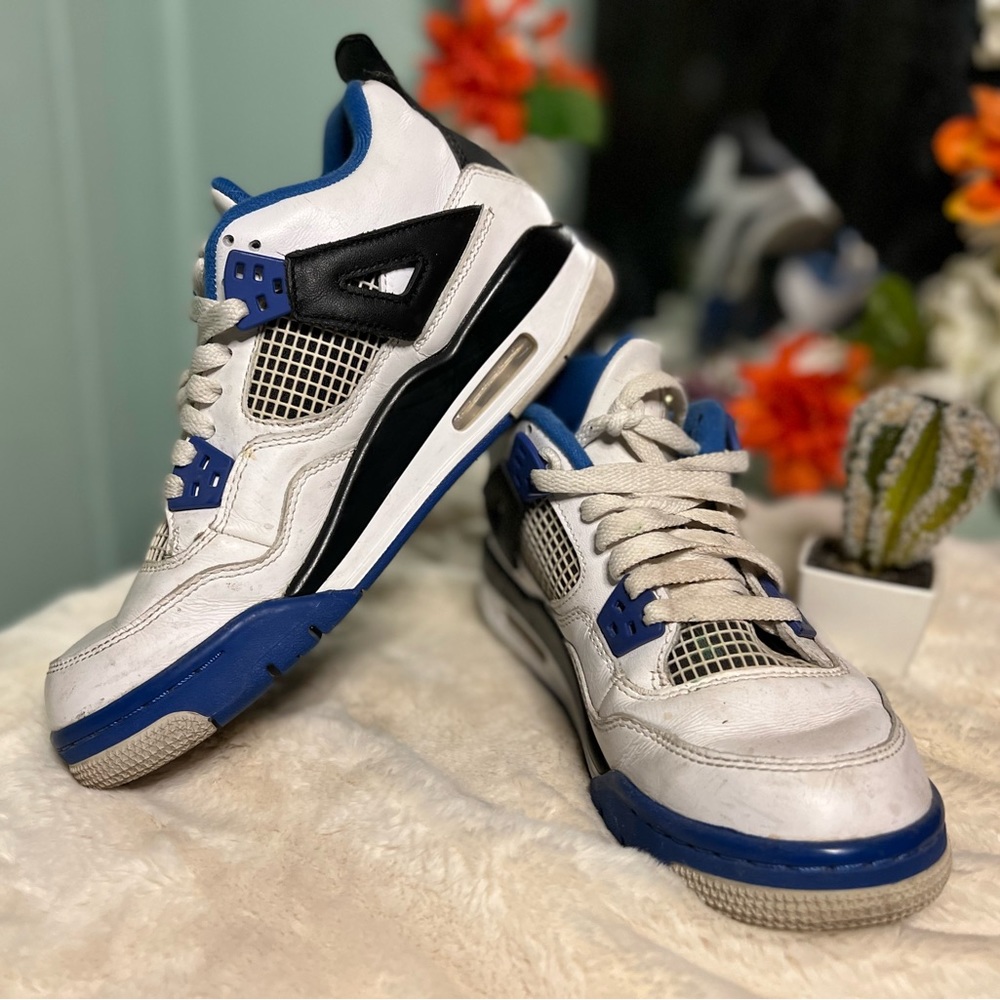Air Jordan 4’s